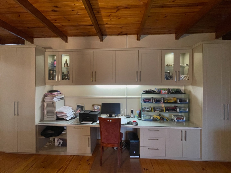 10 Bedroom Property for Sale in Roodefontein AH Western Cape